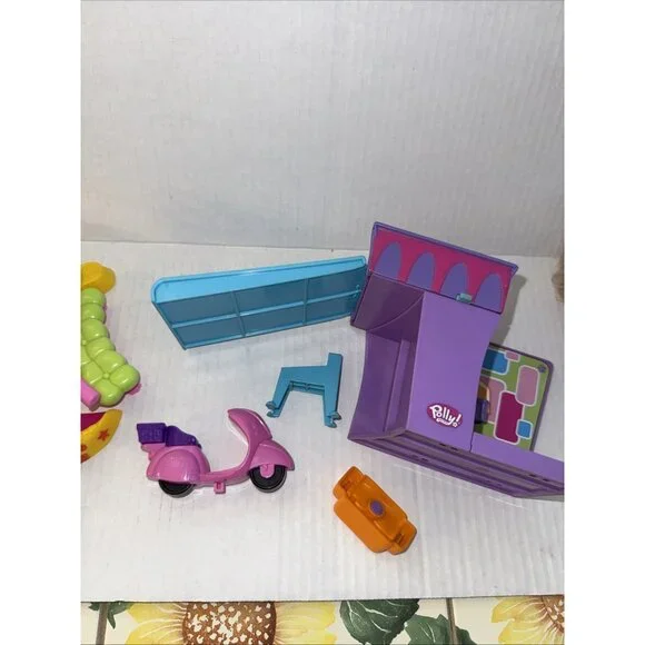 Polly Pocket Play Sets Koala Purse Corgi Dog Compact Playground Swing Garage - Picture 15 of 16
